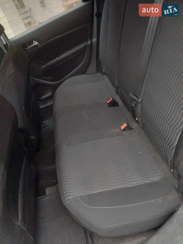 Универсал Peugeot 308 2017 в Киеве