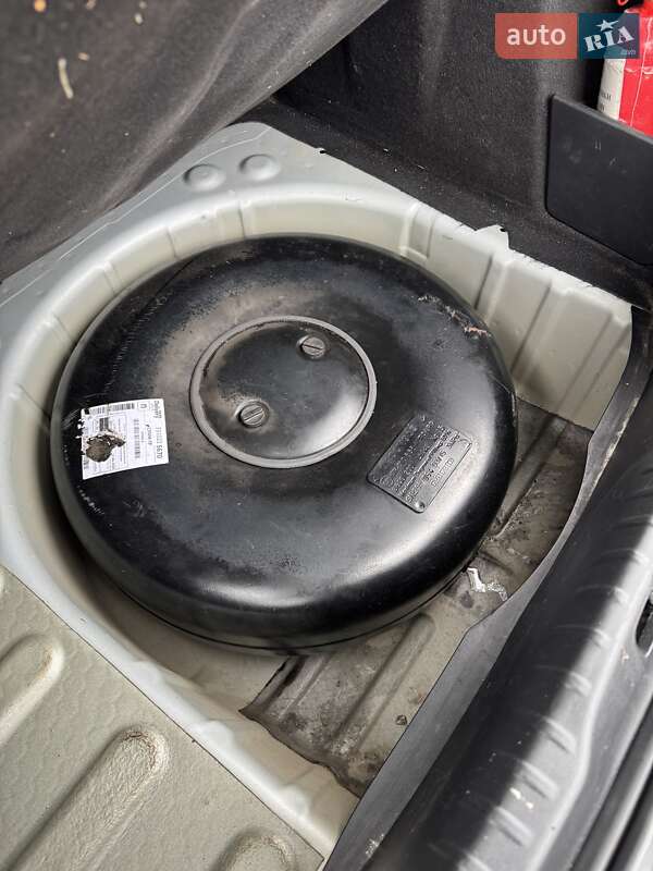 Хэтчбек Peugeot 308 2011 в Сумах