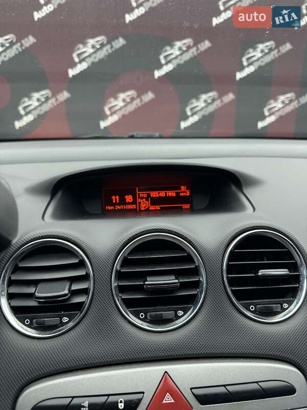 Хэтчбек Peugeot 308 2011 в Сумах