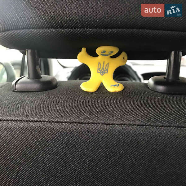 Хэтчбек Peugeot 308 2008 в Киеве