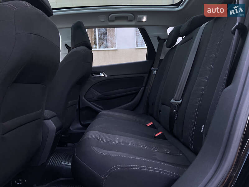 Универсал Peugeot 308 2015 в Звягеле