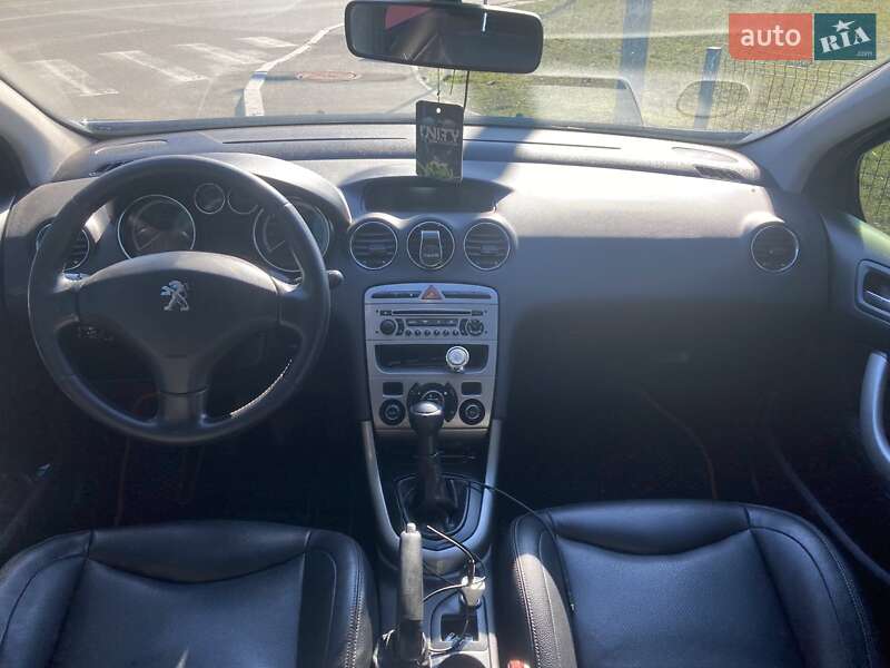 Хэтчбек Peugeot 308 2012 в Киеве