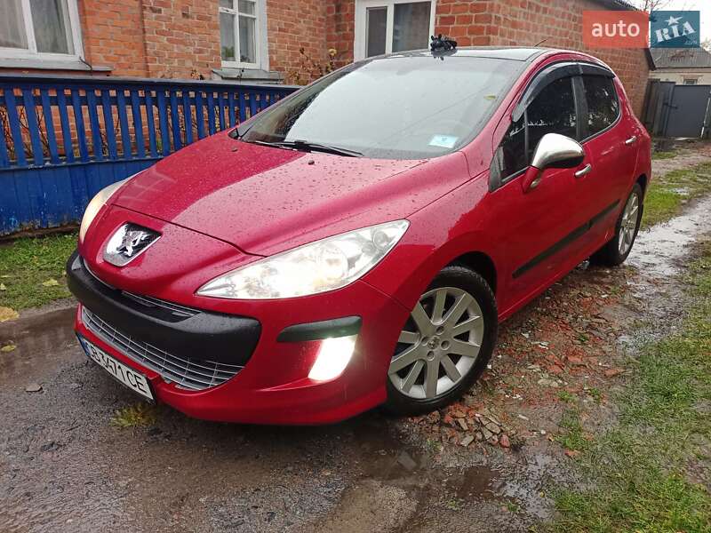 Хэтчбек Peugeot 308 2008 в Ромнах