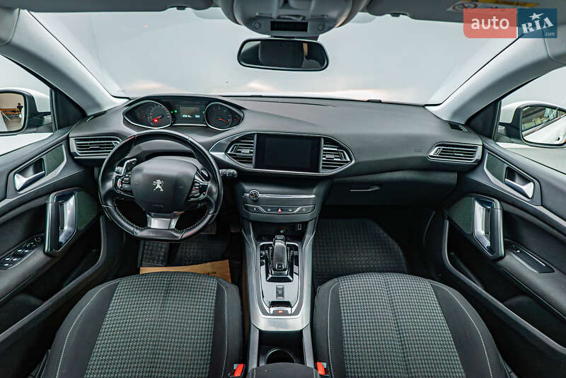 Хэтчбек Peugeot 308 2020 в Киеве