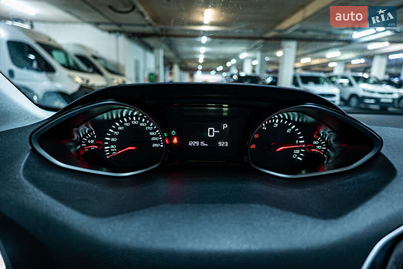 Хэтчбек Peugeot 308 2020 в Киеве