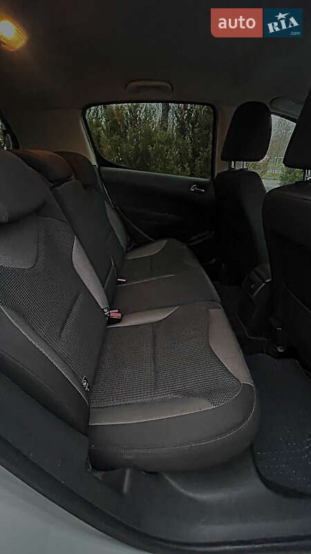 Хэтчбек Peugeot 308 2011 в Львове