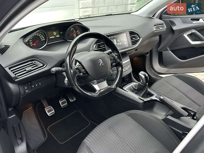 Хэтчбек Peugeot 308 2015 в Одессе фото 61 Хэтчбек Peugeot 308 2015 в Одессе