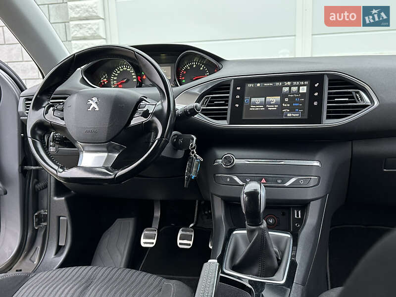 Хэтчбек Peugeot 308 2015 в Одессе фото 74 Хэтчбек Peugeot 308 2015 в Одессе