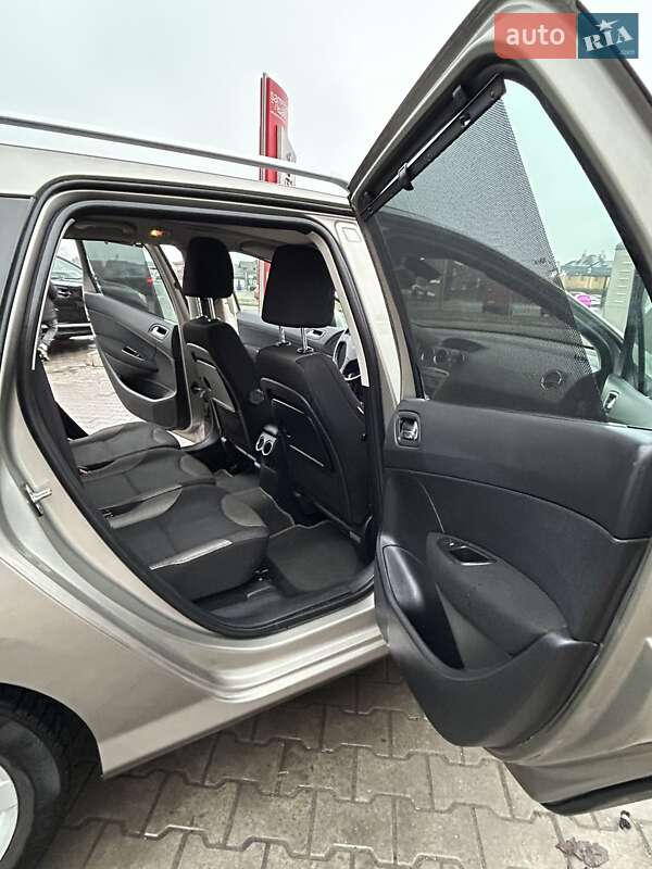 Универсал Peugeot 308 2012 в Луцке фото 8 Универсал Peugeot 308 2012 в Луцке