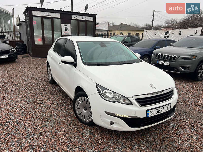 Хэтчбек Peugeot 308 2015 в Полтаве