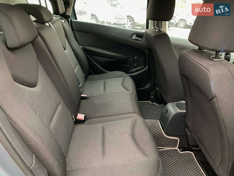 Универсал Peugeot 308 2010 в Виннице