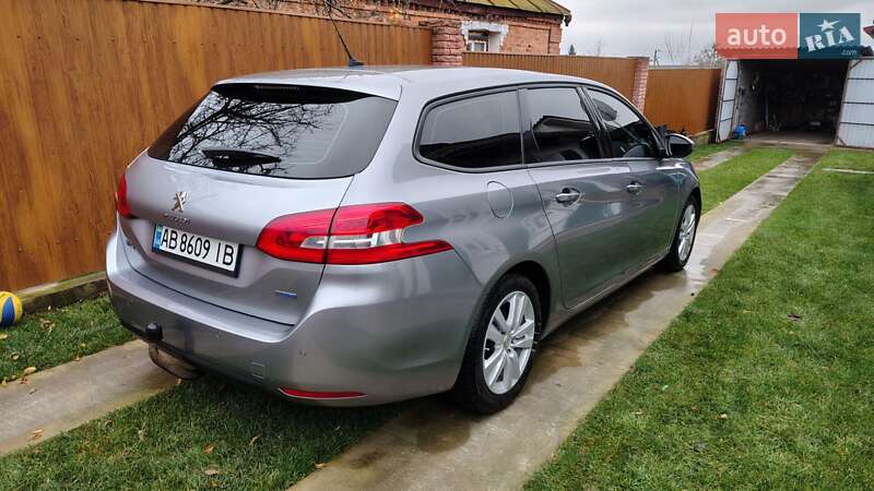 Универсал Peugeot 308 2016 в Гайсине