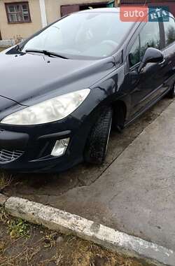 Хэтчбек Peugeot 308 2008 в Староконстантинове