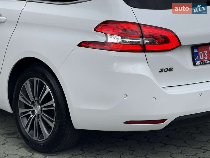 Универсал Peugeot 308 2021 в Дубно