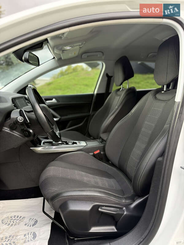 Универсал Peugeot 308 2021 в Дубно