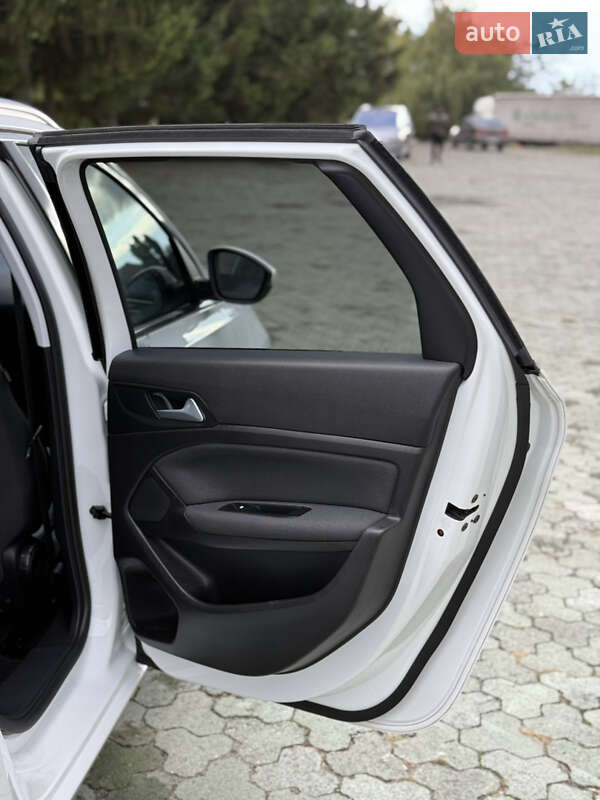 Универсал Peugeot 308 2021 в Дубно