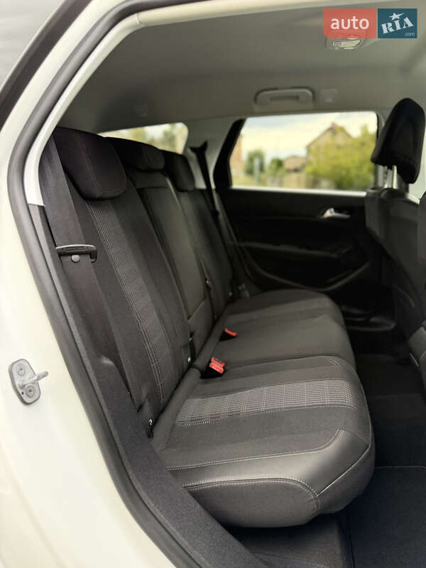 Универсал Peugeot 308 2021 в Дубно