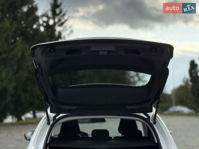 Универсал Peugeot 308 2021 в Дубно