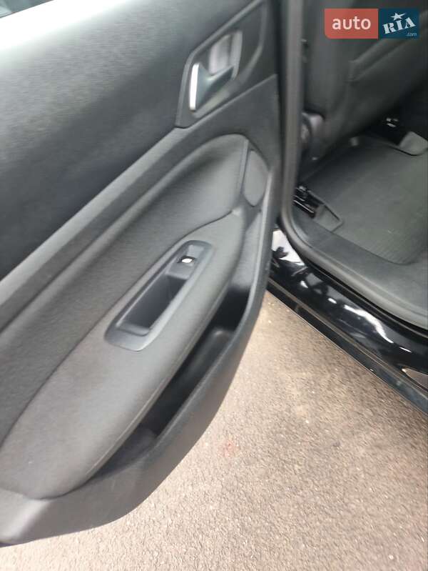 Универсал Peugeot 308 2015 в Луцке фото 50 Универсал Peugeot 308 2015 в Луцке