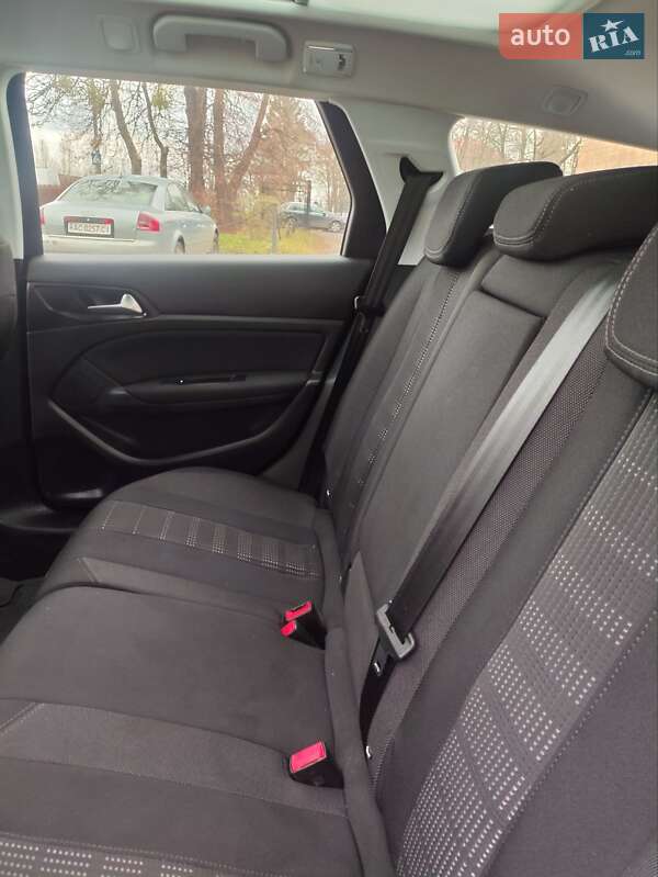 Универсал Peugeot 308 2015 в Луцке фото 51 Универсал Peugeot 308 2015 в Луцке