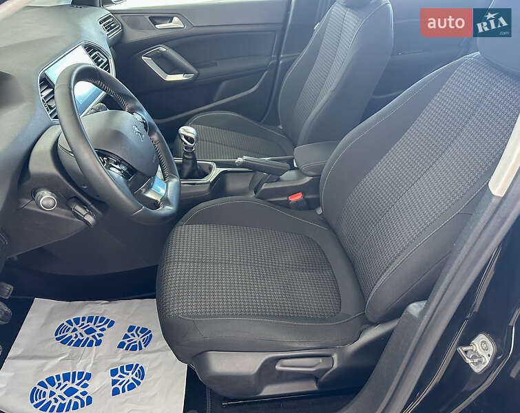 Универсал Peugeot 308 2019 в Львове фото 7 Универсал Peugeot 308 2019 в Львове