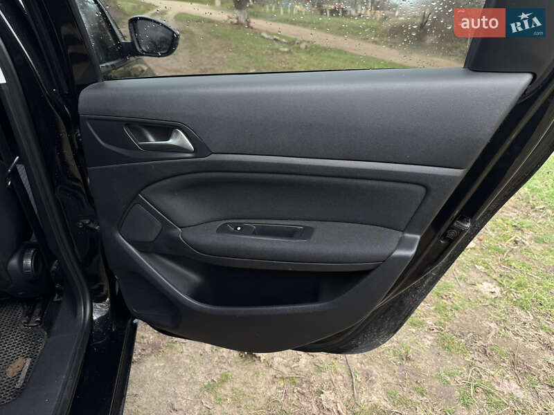 Универсал Peugeot 308 2014 в Изюме фото 17 Универсал Peugeot 308 2014 в Изюме