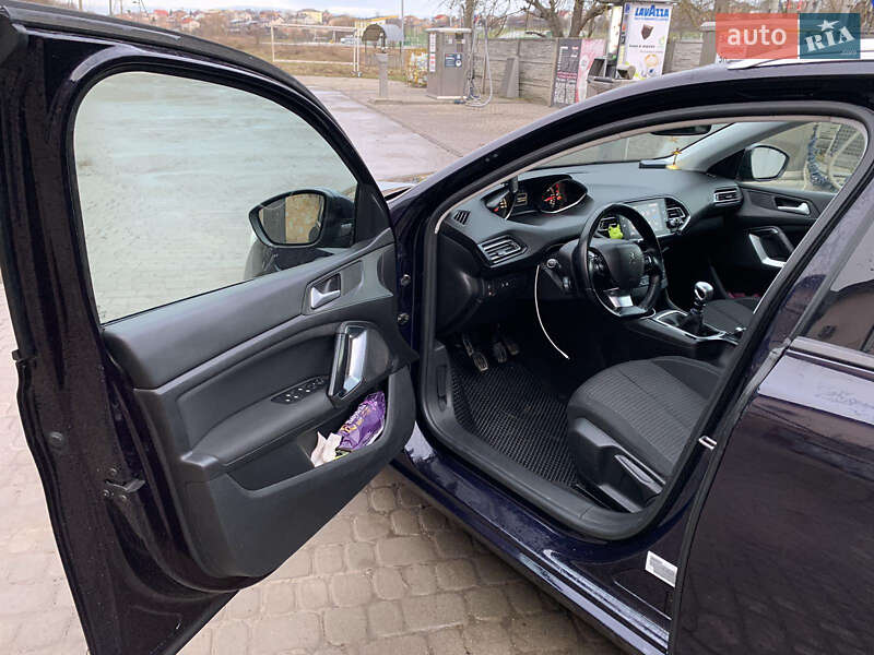 Универсал Peugeot 308 2018 в Перемышлянах