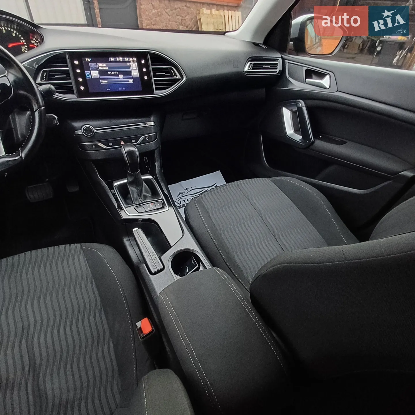 Peugeot 308 2016 VIN VF3LCBHZWGS240208 фото оголошення 40 з 52