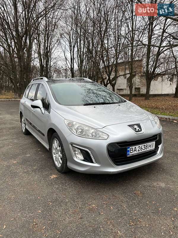 Peugeot 308 2011
