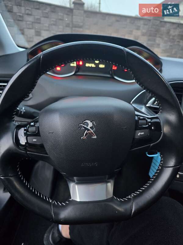 Универсал Peugeot 308 2015 в Дубно фото 21 Универсал Peugeot 308 2015 в Дубно
