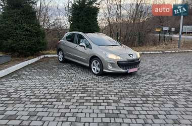 Хетчбек Peugeot 308 2011 в Болехові