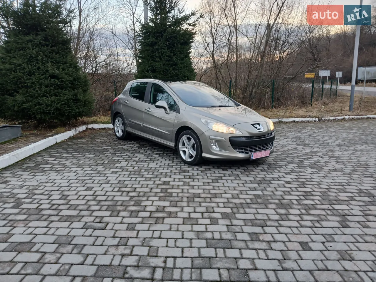 свіжо пригнана з швейцарії стан ідеальний.