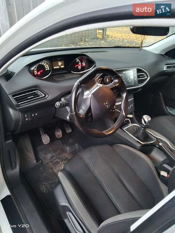 Универсал Peugeot 308 2015 в Полтаве фото 20 Универсал Peugeot 308 2015 в Полтаве