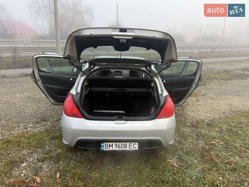 Хэтчбек Peugeot 308 2011 в Тернополе