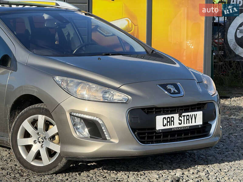 Универсал Peugeot 308 2012 в Стрые