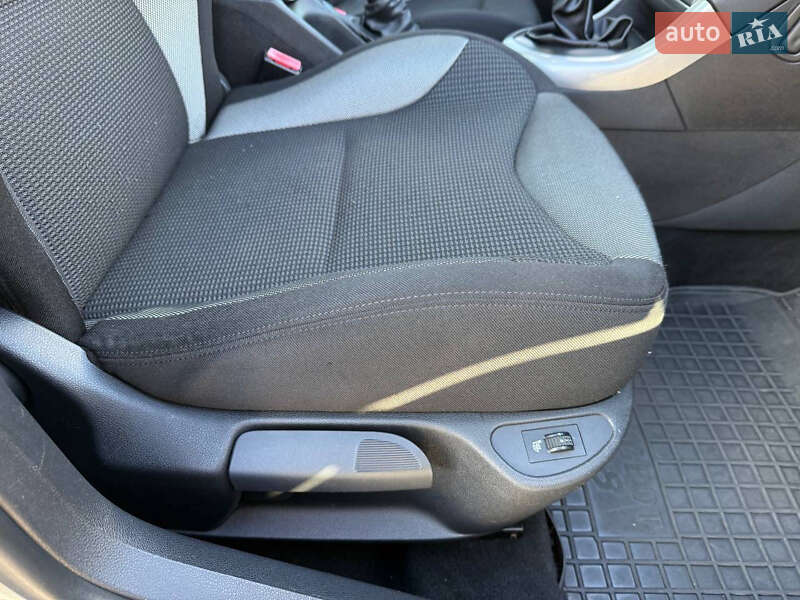 Универсал Peugeot 308 2012 в Стрые