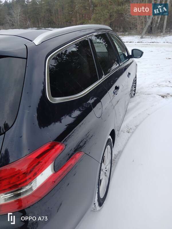 Універсал Peugeot 308 2015 в Маневичах