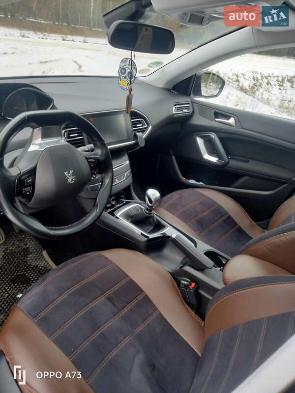 Універсал Peugeot 308 2015 в Маневичах