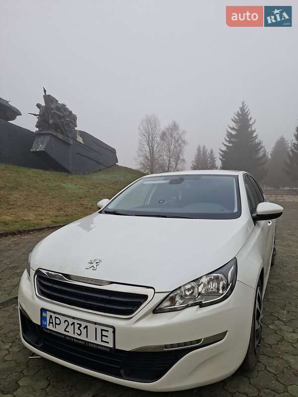 Универсал Peugeot 308 2015 в Дубно