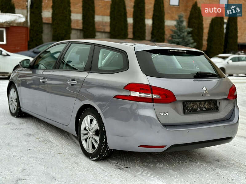 Универсал Peugeot 308 2015 в Ровно