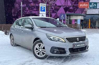 Универсал Peugeot 308 2018 в Киеве