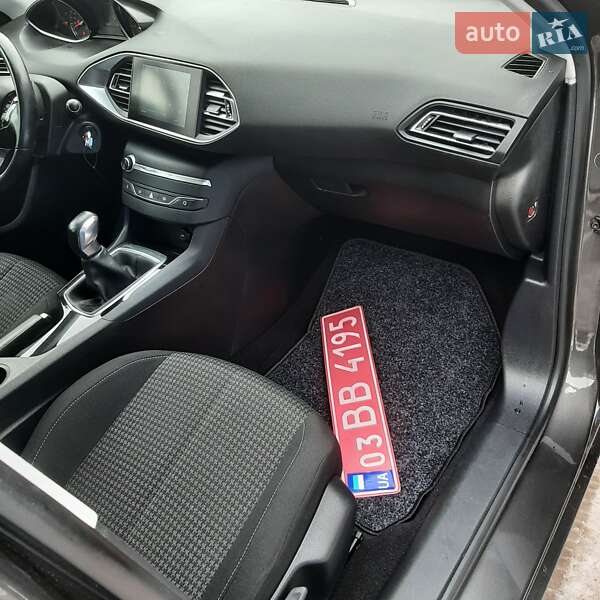 Универсал Peugeot 308 2017 в Полтаве