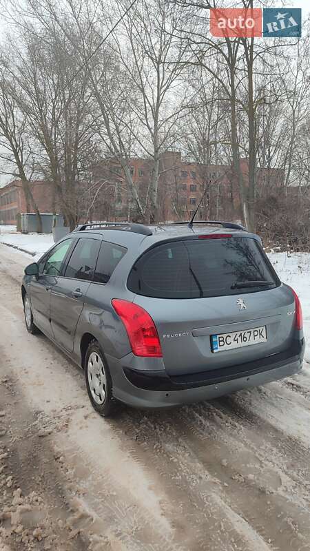 Универсал Peugeot 308 2011 в Полтаве