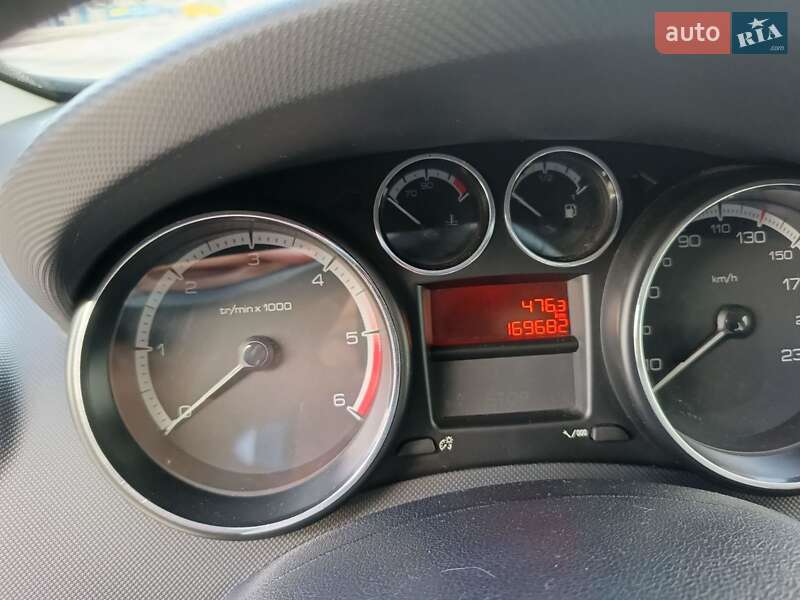 Хэтчбек Peugeot 308 2012 в Львове