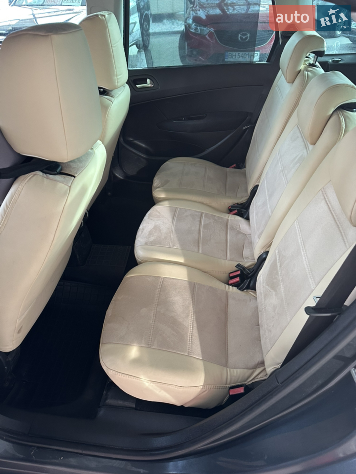 2013 Peugeot 308 - мініатюра 8