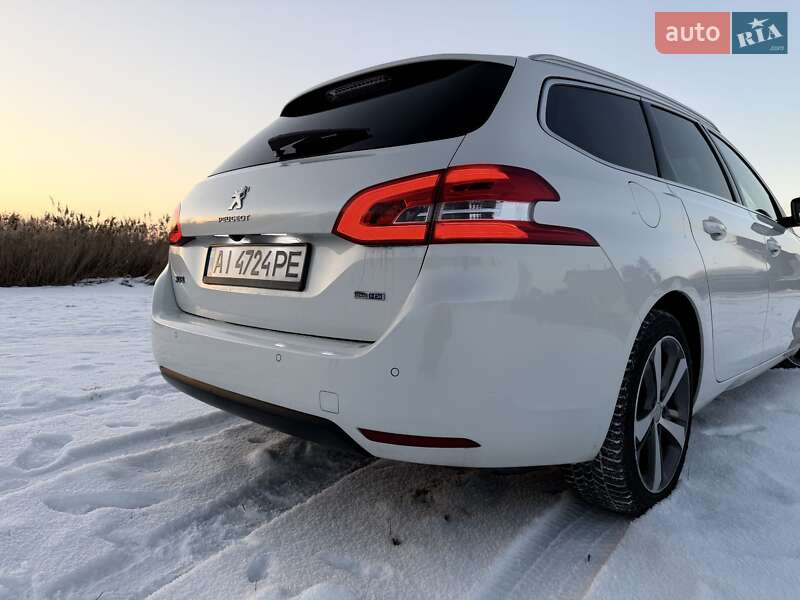 Универсал Peugeot 308 2016 в Киеве