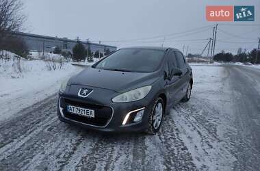 Хэтчбек Peugeot 308 2013 в Киеве