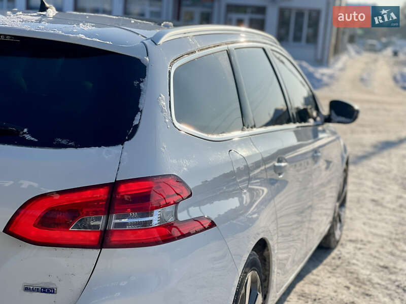 Универсал Peugeot 308 2014 в Дубно