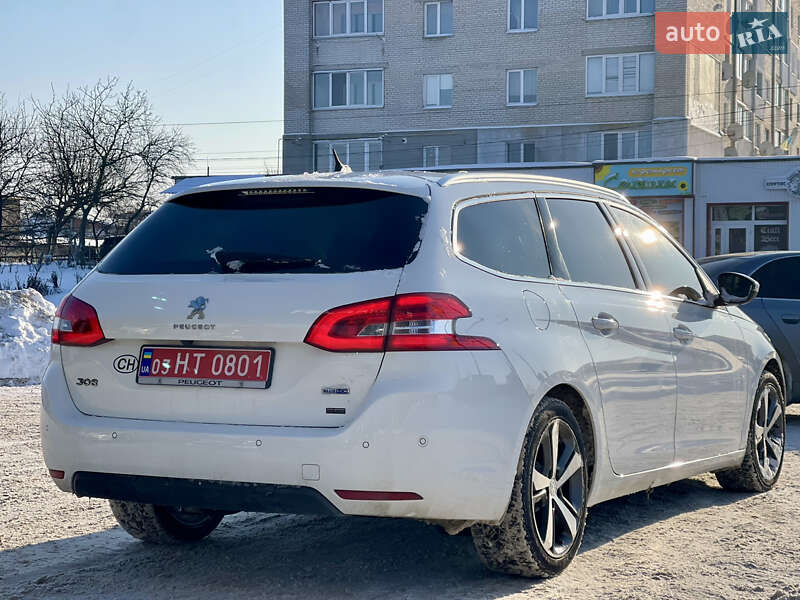 Универсал Peugeot 308 2014 в Дубно