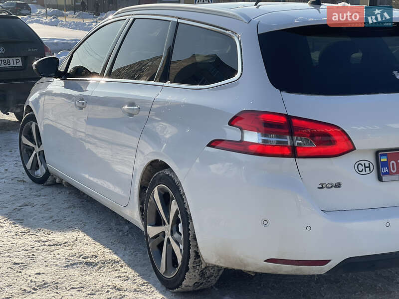 Универсал Peugeot 308 2014 в Дубно